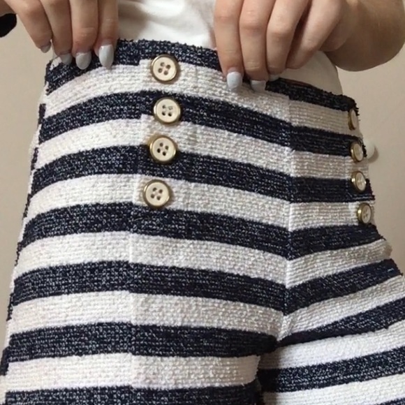 𝚂𝚞𝚙𝚎𝚛 𝚌𝚞𝚝𝚎 𝚜𝚑𝚘𝚛𝚝𝚜 - Picture 6 of 7